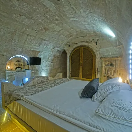 Mimi Cappadocia Luxury Cave 3*